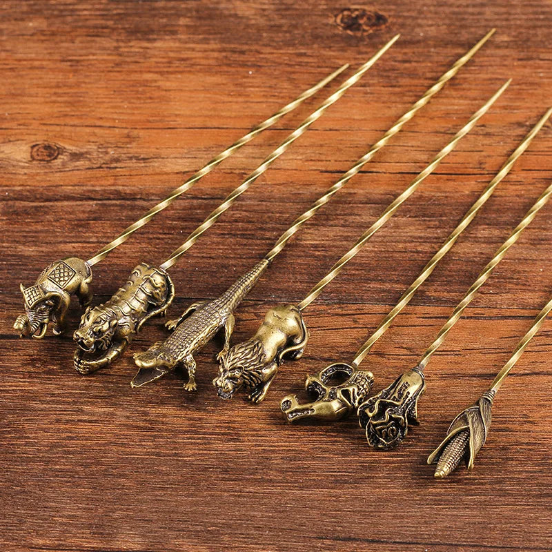 Retro Carved Cigar Drill Dredge Cigar Pass Needle Personality Engraved Cigar Needle Drill Cigar Knife Cigar Smoking Accessories